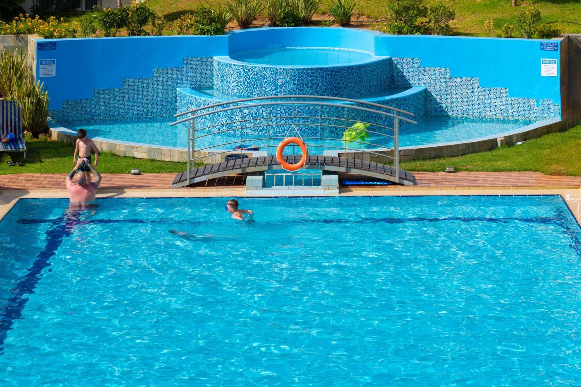 Pegasus Hotel Stalos Bagian luar foto