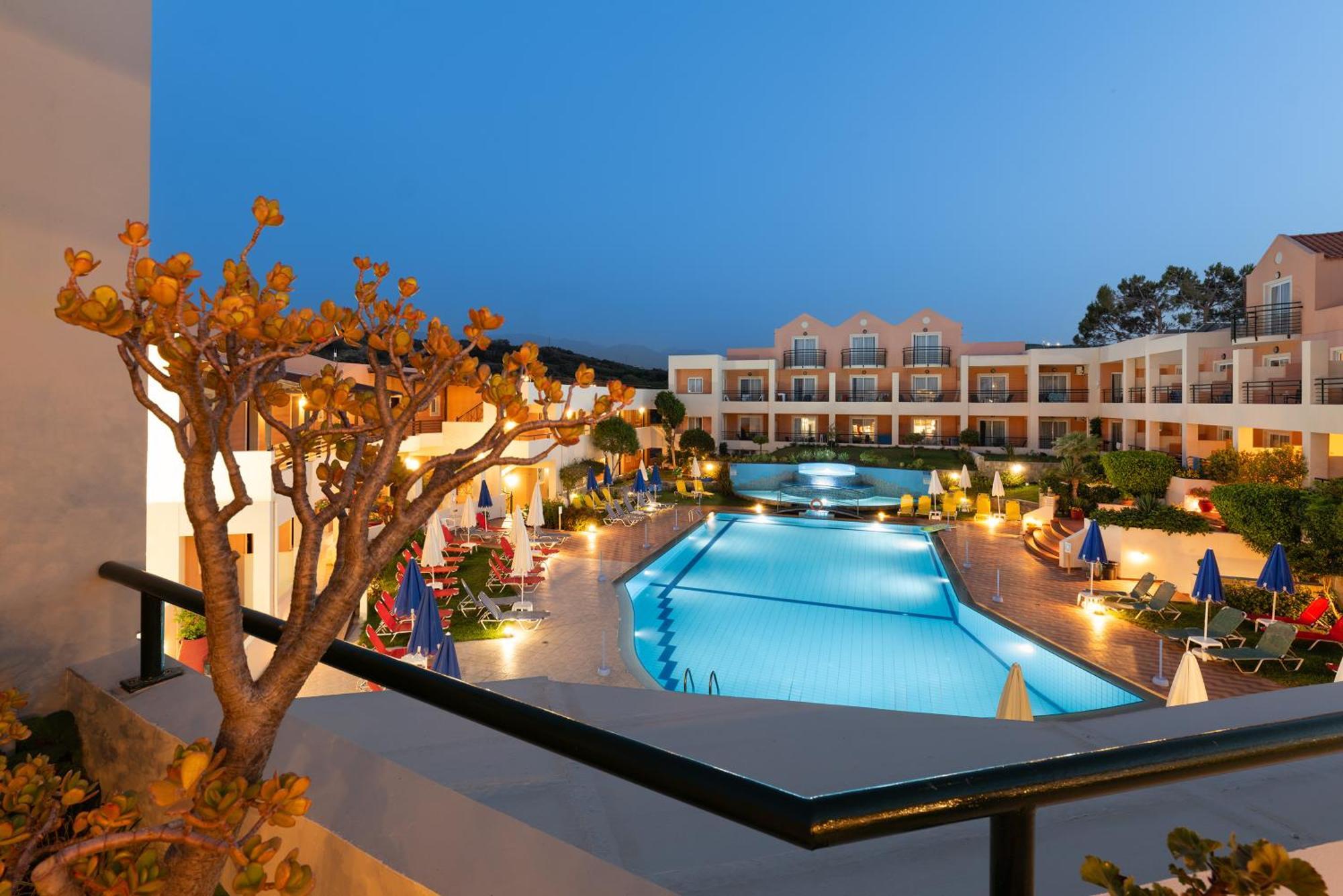 Pegasus Hotel Stalos Bagian luar foto
