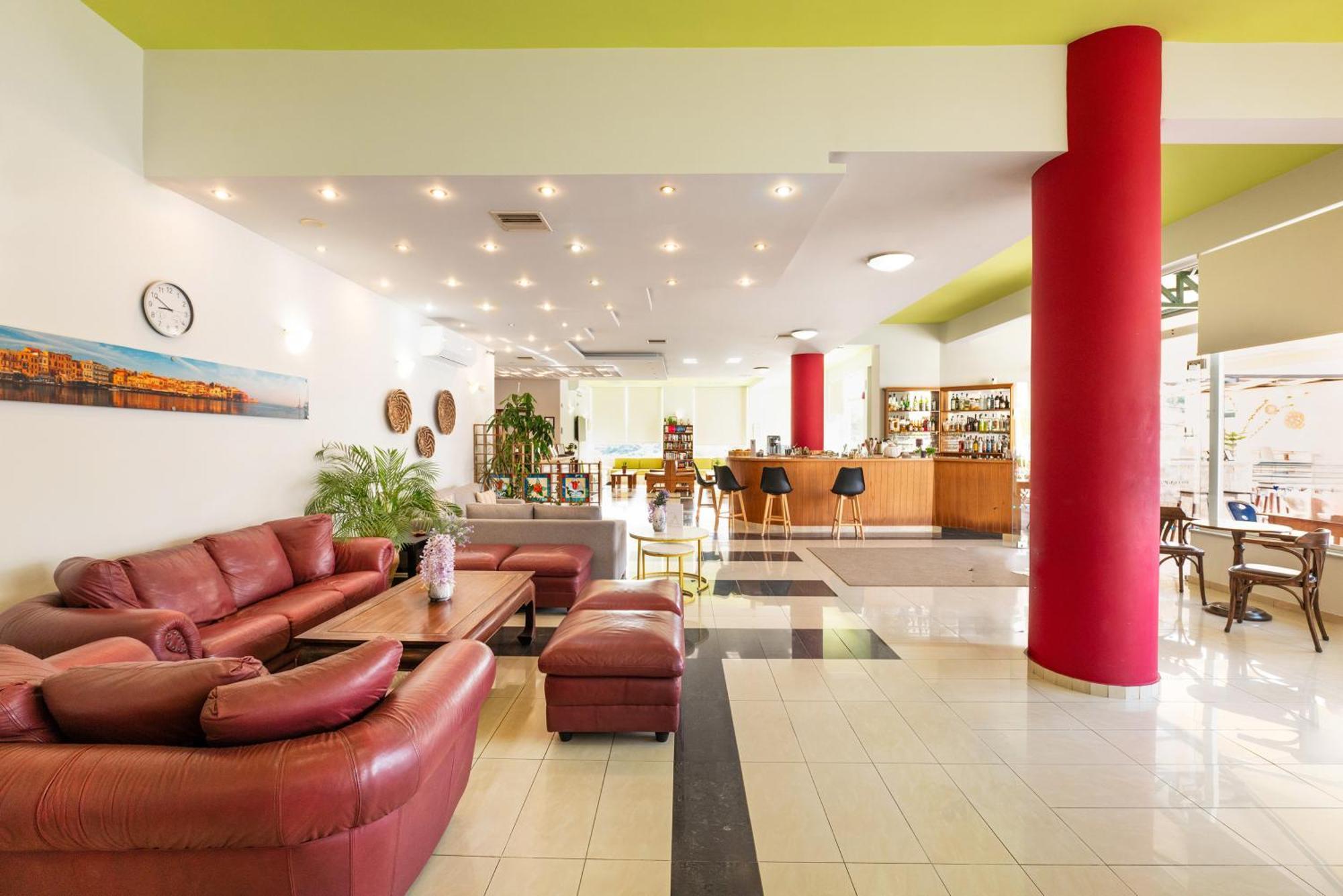 Pegasus Hotel Stalos Bagian luar foto